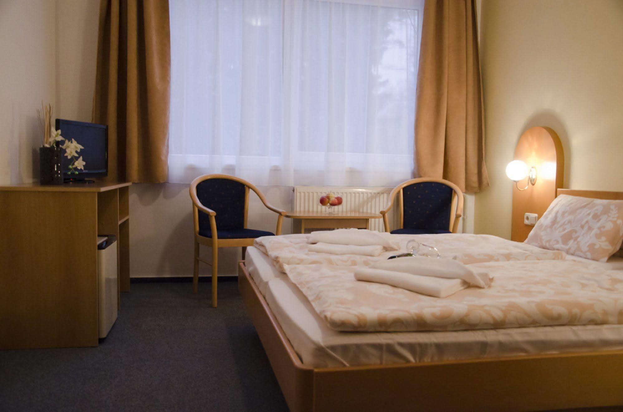 Hotel Zátiší Františkovy Lázně Frantiskovy Lazne Exterior foto